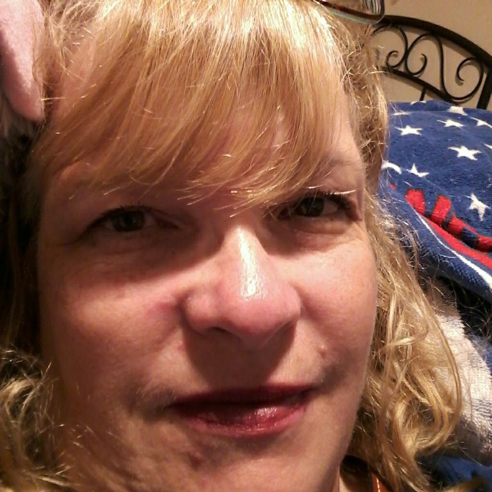 Meet your Posher, Suzy